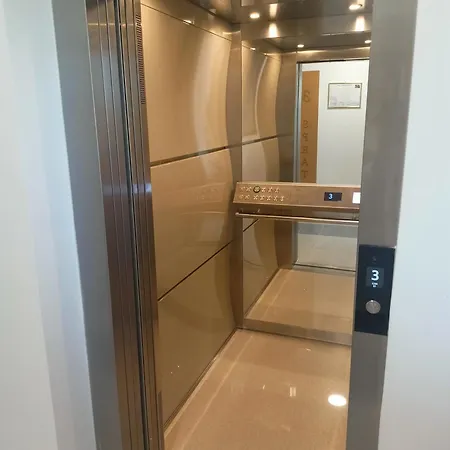 아파트 Luxor 야고디나